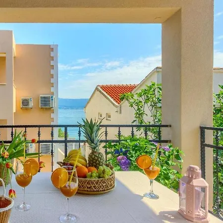 Apartment Arijana 2 *