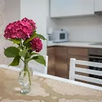 아파트 Arijana 2 슬라티네