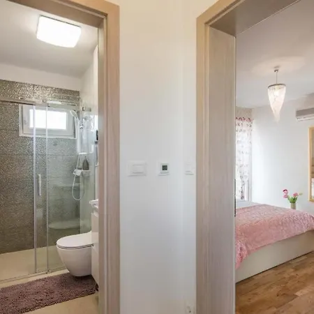 Apartmán Arijana 2 *