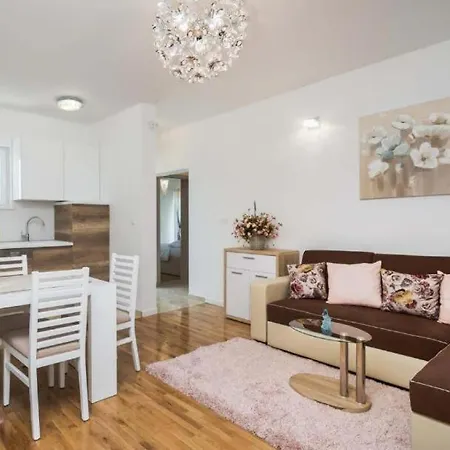 Arijana 2 Apartmán Slatine